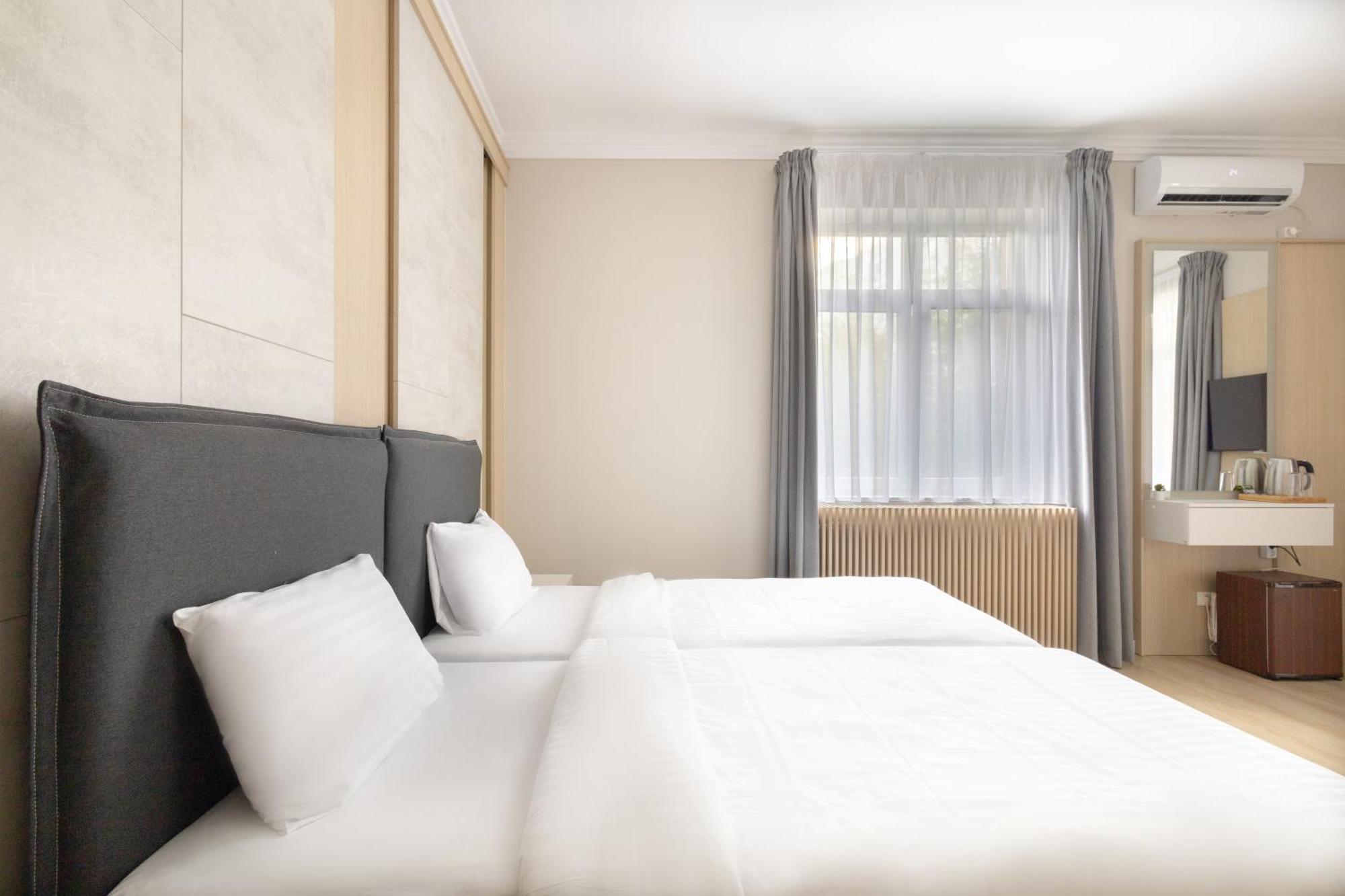 Piccolo Mondo By Citybookings 布加勒斯特 外观 照片