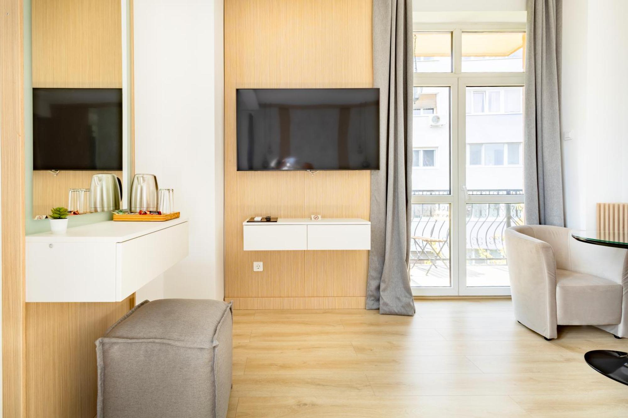 Piccolo Mondo By Citybookings 布加勒斯特 外观 照片